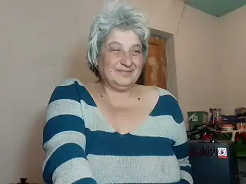 Snapshot of ExquisiteMature chatting on 02/22/25, 04:51 ExquisiteMature online show from 02/22/25, 04:51