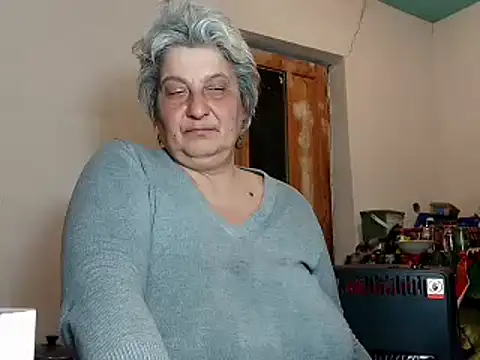 Snapshot of ExquisiteMature chatting on 03/04/25, 09:54 ExquisiteMature online show from 03/04/25, 09:54