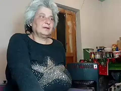 Snapshot of ExquisiteMature chatting on 03/10/25, 03:34 ExquisiteMature online show from 03/10/25, 03:34