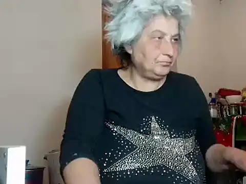 Snapshot of ExquisiteMature chatting on 03/10/25, 03:52 ExquisiteMature online show from 03/10/25, 03:52