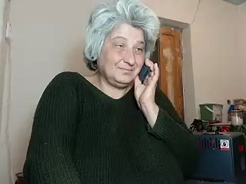 Snapshot of ExquisiteMature chatting on 03/17/25, 01:08 ExquisiteMature online show from 03/17/25, 01:08