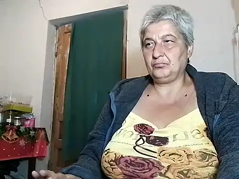 Snapshot of ExquisiteMature chatting on 09/28/25, 12:54 ExquisiteMature online show from 09/28/25, 12:54