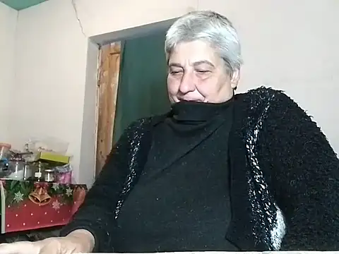 Snapshot of ExquisiteMature chatting on 10/02/25, 10:06 ExquisiteMature online show from 10/02/25, 10:06