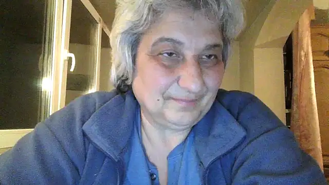 Snapshot of ExquisiteMature chatting on 04/04/26, 07:33 ExquisiteMature online show from 04/04/26, 07:33