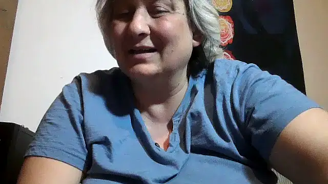 Snapshot of ExquisiteMature chatting on 04/18/26, 06:34 ExquisiteMature online show from 04/18/26, 06:34