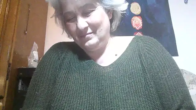 Snapshot of ExquisiteMature chatting on 05/14/26, 11:11 ExquisiteMature online show from 05/14/26, 11:11