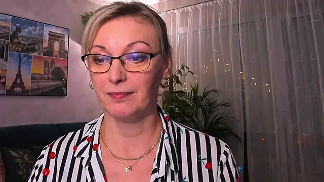 vanessa chat online show from 01/28/25, 08:47