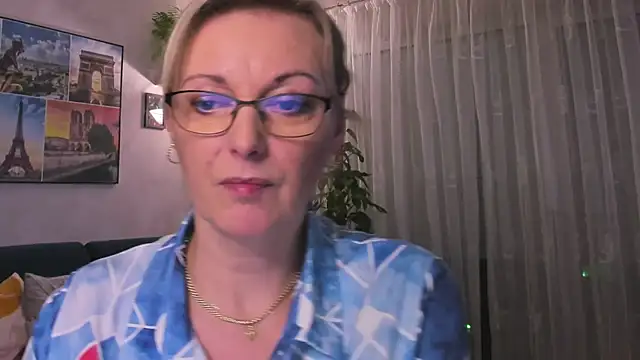 vanessa chat online show from 02/25/25, 08:51