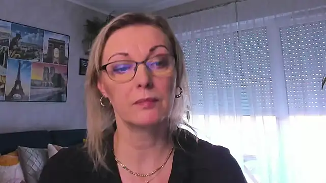 vanessa chat online show from 03/06/25, 02:29