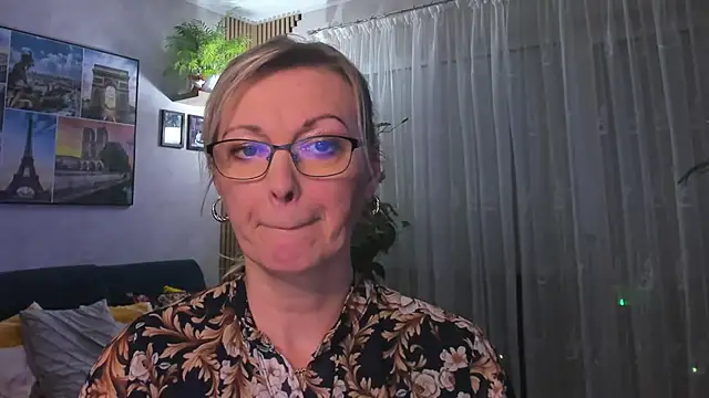 vanessa chat online show from 03/12/25, 06:00