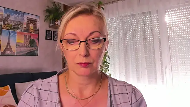 vanessa chat online show from 09/26/25, 06:17