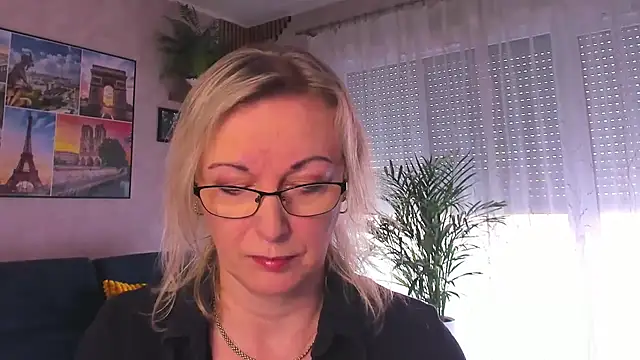 vanessa chat online show from 03/11/26, 02:23