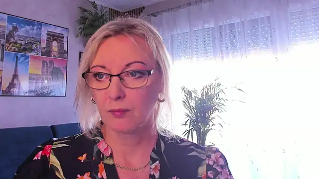 vanessa chat online show from 05/03/26, 01:28