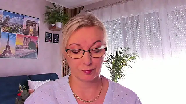 Snapshot of vanessa_chat chatting on 05/11/26, 01:17 vanessa chat online show from 05/11/26, 01:17