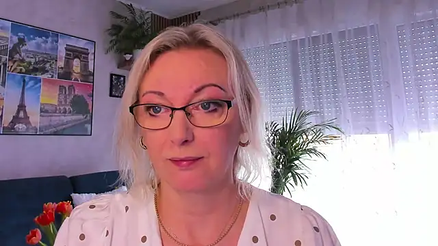 Snapshot of vanessa_chat chatting on 05/12/26, 01:30 vanessa chat online show from 05/12/26, 01:30
