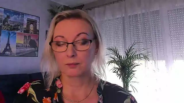 vanessa chat online show from 07/19/26, 01:15