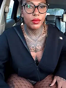 DarkDea online show from 11/05/25, 03:56