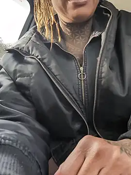 DarkDea online show from 11/26/25, 01:01