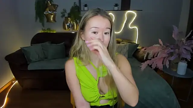 PollyOcean online show from 11/10/25, 10:58