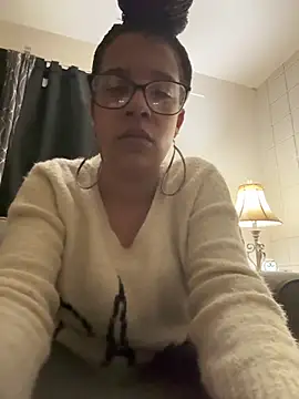 Snapshot of Alliejay chatting on 05/10/26, 06:18 Alliejay online show from 05/10/26, 06:18