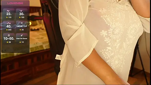 sneha hussy online show from 11/22/25, 10:09