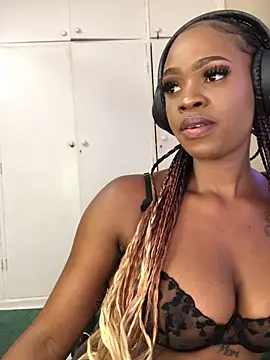 LuciousLips96 online show from 10/23/25, 08:46