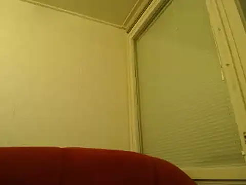 Snapshot of Milana235 chatting on 02/13/25, 06:16 Milana235 online show from 02/13/25, 06:16