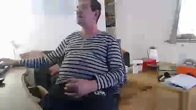 Snapshot of silvio-aus-luzern-CH chatting on 02/28/26, 01:45 silvio-aus-luzern-CH online show from 02/28/26, 01:45