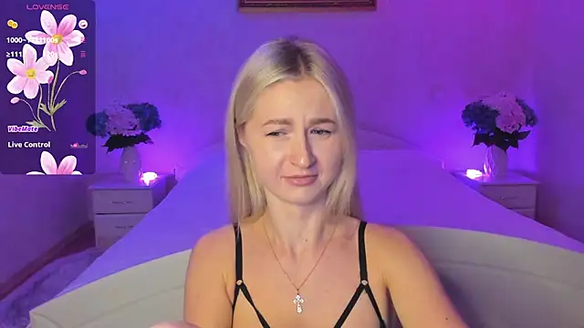 AnnaCarrera online show from 10/27/25, 09:52