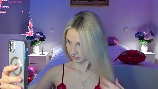 Snapshot of AnnaCarrera chatting on 02/14/26, 08:05 AnnaCarrera online show from 02/14/26, 08:05