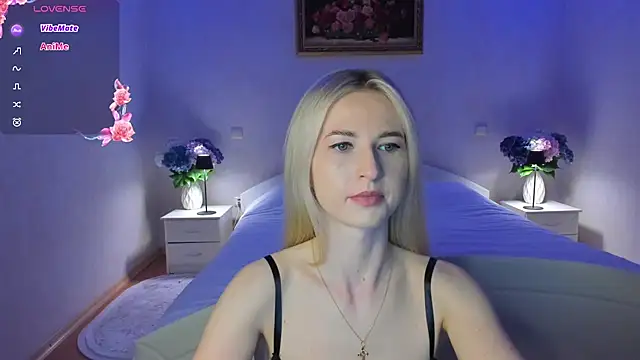 AnnaCarrera online show from 05/17/26, 08:49
