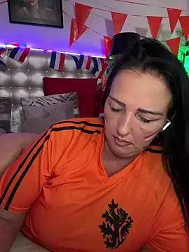 TiffanyRoxx online show from 06/25/26, 05:50