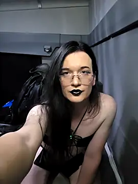 HotysimeHot1 online show from 04/07/26, 08:20