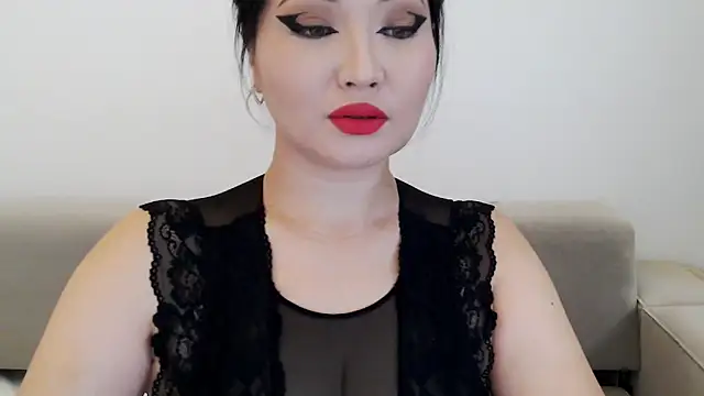 DanyMin online show from 10/24/25, 07:27