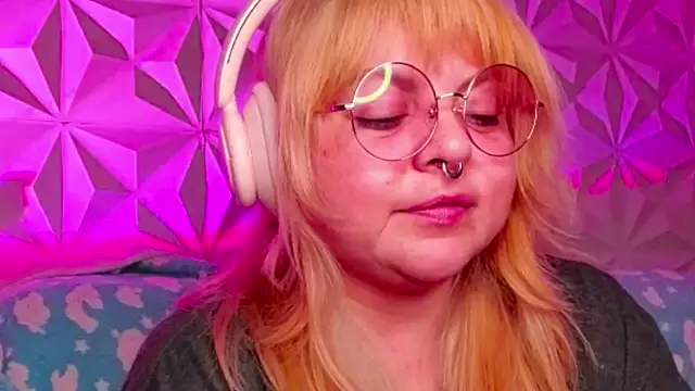 Satyn doll online show from 10/14/25, 03:18