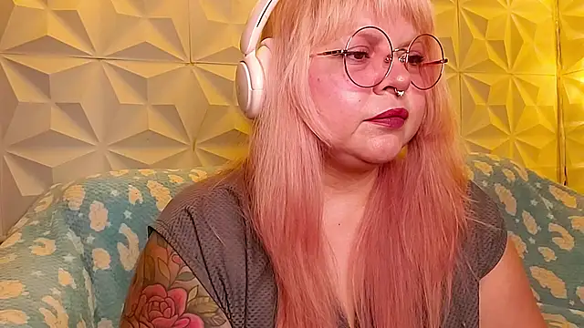 Satyn doll online show from 05/10/26, 12:27