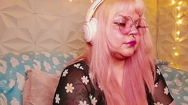 Satyn doll online show from 06/11/26, 11:58