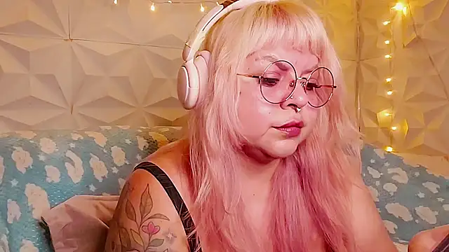 Satyn doll online show from 06/12/26, 11:25