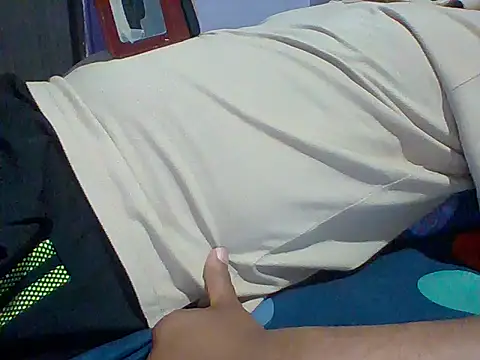 Snapshot of indianguy21 chatting on 05/24/26, 04:12 indianguy21 online show from 05/24/26, 04:12