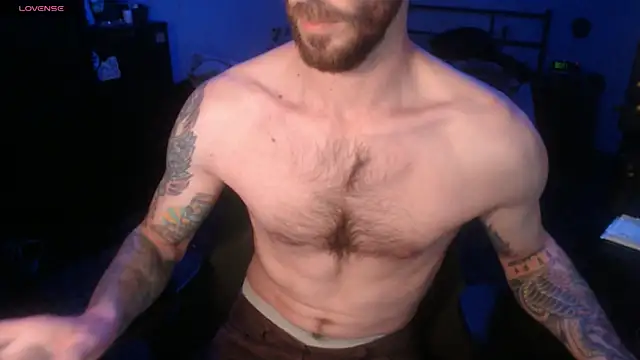 SexxxyLouis online show from 10/28/25, 01:47