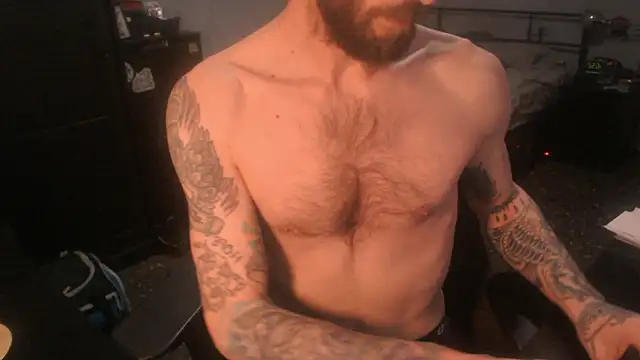 Snapshot of SexxxyLouis chatting on 03/06/26, 03:52 SexxxyLouis online show from 03/06/26, 03:52