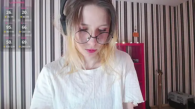 Snapshot of _Hanna_Moon_ chatting on 01/22/25, 09:24  Hanna Moon  online show from 01/22/25, 09:24