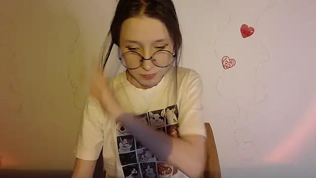  Hanna Moon  online show from 02/16/26, 10:22