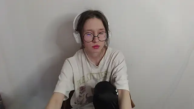 Snapshot of _Hanna_Moon_ chatting on 04/10/26, 07:46 Hanna Moon online show from 04/10/26, 07:46