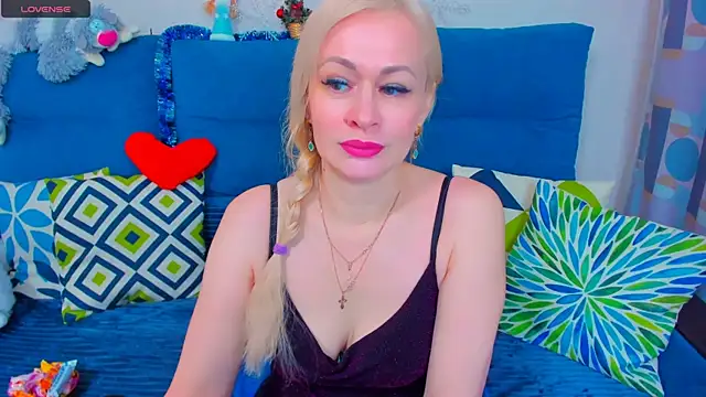 EllenMoore online show from 01/07/25, 05:33