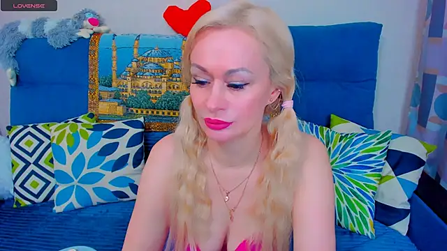 EllenMoore online show from 01/16/25, 05:32