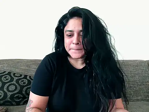 Snapshot of indianishkq7 chatting on 12/05/25, 08:12 indianishkq7 online show from 12/05/25, 08:12