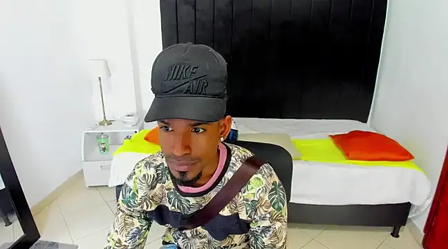 Snapshot of anhtony_wayans chatting on 02/03/25, 11:36 anhtony wayans online show from 02/03/25, 11:36