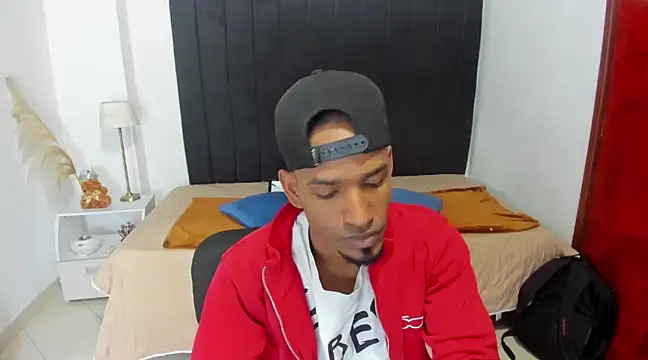 Snapshot of anhtony_wayans chatting on 02/21/25, 12:27 anhtony wayans online show from 02/21/25, 12:27