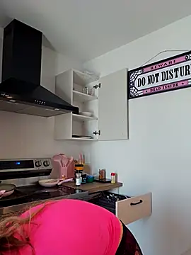 LilyOrion online show from 02/09/26, 08:02